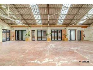 Bureau élégant avec entrepôt polyvalent à Sint-Niklaas