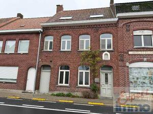 Uiterst verzorgde/warm afgewerkte/verrassend ruime gezin...