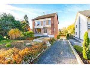 Spacieuse maison avec garage et jardin