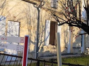 Pomerol Maison 67 m² pierre jardin garage 75 000