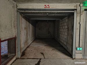Parking/box 15 m² LYON
