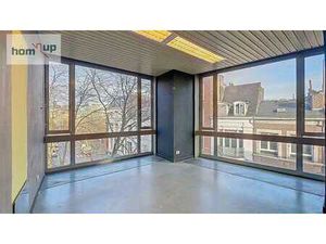 Local commercial polyvalent à vendre au centre de Liège