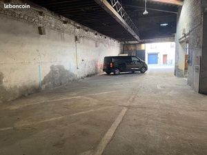 Places de parking à louer