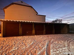 Parking/box 1 pièce 20 m²