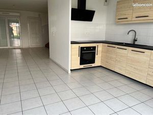 Maison rénovée 77 m2 centre Le Pellerin