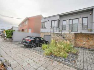 SUPERBE MAISON 3FACADES - RENOVEE - PEB:B - GARAGE - JARDIN