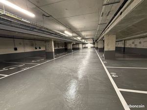 Location d’une place de parking sécurisée et équipée d’une borne de recharge