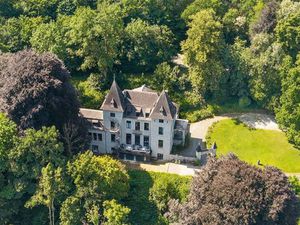 Maison de maître à vendre avec terrasse et jardin   Dinant (VBD57696)