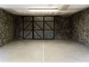 Garage VL / 2 roues / stockage en location