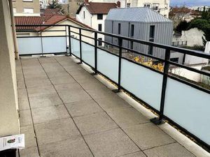 Location appartement 3 pièces 60 m² à Lyon 8 (69008)