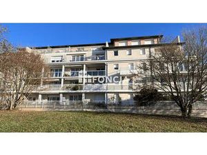 RESIDENCE RECENTE VUE LOIRE AVEC TERRASSE SPACIEUSE