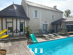 Maison T6 de 160 m² avec piscine et dépendance à l'entrée de Caen !