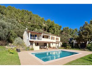 MAISON FAMILIALE DOMINANTE T8