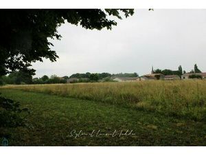 en vente Terrain constructible 114 ares – 160 000 € |Saint-Genis-de-Saintonge