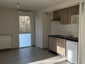 Appartement 3 pièces avec terrasse et parking