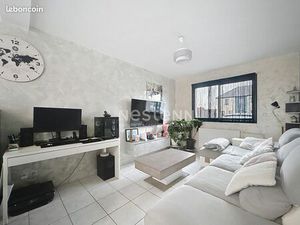 Propriété 4 pièces 105 m²