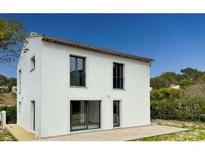 Location appartement  m² T-4 à Roquefort-la-Bédoule  2 100 €