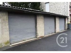 Parking à louer - 20 m2 - Montereau Fault Yonne - 77 - ILE-DE-FRANCE