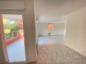 Vente appartement 2 pièces 54 m² Saint-Raphaël (83530)