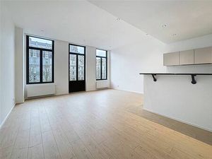 Appartement à louer avec terrasse et 3 chambres   Ixelles (VBD58090)
