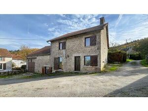 Vente maison 5 pièces 117 m² Saint-Sulpice-Laurière (87370)