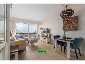 Studio rénové avec vue sur la mer à Blankenberge