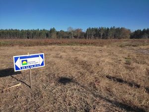 Vente terrain 640 m² à Laluque (40465)  54 314 €