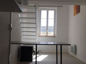 à vendre t1bis refait à neuf