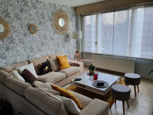 Maison Belle-Étage – 3 chambres + combles – Jardin arboré – Garage – Centre-ville