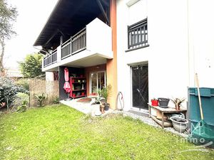 À VENDRE SUPERBE T2 EN REZ-DE-JARDIN À TOSSE