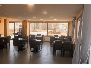 Vente locaux professionnels 106 m² à Saint-Bonnet-de-Mure (69720)  80 000 €