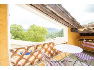 Demeure de 160 m² à Meounes-Les-Montrieux