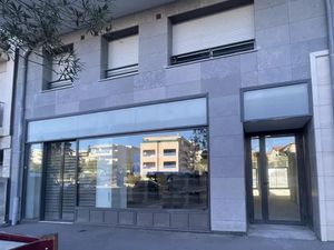 location pure avec extraction et terrasse