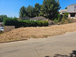 Vente terrain 350 m² à Martigues (13500)  149 890 €