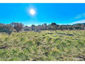 Terrain 2 074 m² Frejus