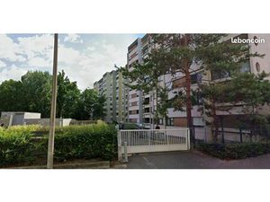 Garage box Villeurbanne Cusset / Reguillon / Grandclément