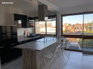 Superbe 2 pièces meublé  grand balcon*  Clamart Centre-Gare