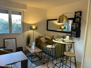 2 pièces meublé à l'année