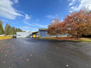 Vente locaux professionnels 1850 m² à Tergnier (02700)  357 000 €