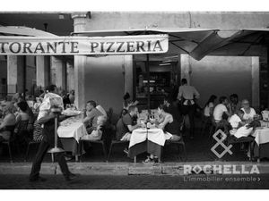 Vente locaux professionnels 82 m² à La Rochelle (17000)  149 800 €