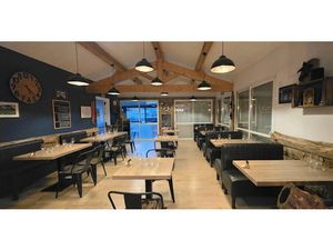 Vente locaux professionnels 200 m² à Reynès (66400)  195 000 €