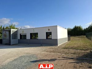 Vente locaux professionnels 8 pièces 118 m² à Pouzauges (85700)  185 500 €
