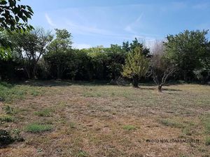 Vente terrain 800 m² à Pélissanne (13330)  285 000 €