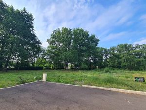 Vente terrain 1100 m² à Saint-Aubin-de-Médoc (33160)  299 000 €