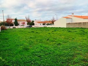 Vente terrain 600 m² à Lagord (17140)  405 000 €