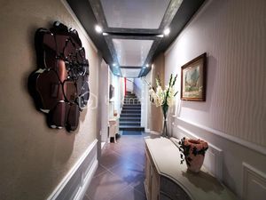 Vente immeuble 13 pièces 345 m² à Chatellerault (86100)  669 500 €