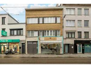 Rez-de-chaussée commercial