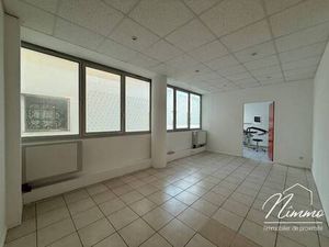 Local commercial à vendre