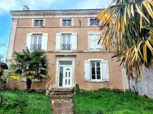 Mme. Stéphanie Lahaye