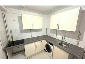 Location appartement  m² T-2 à Knutange  810 €